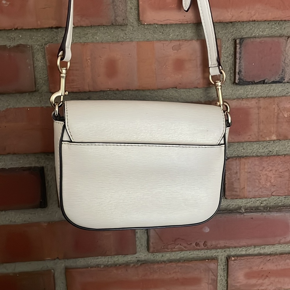 DKNY | Bryant MD Flap Crossbody added my own coach strap white eggshell - Picture 6 of 10